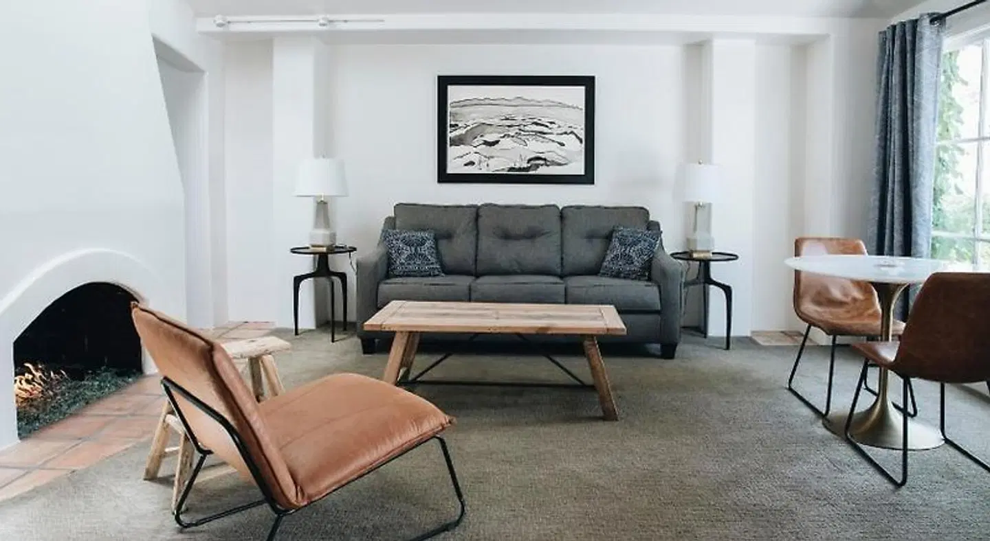Cottage Inn & Spa ROOM_EXAMPLE