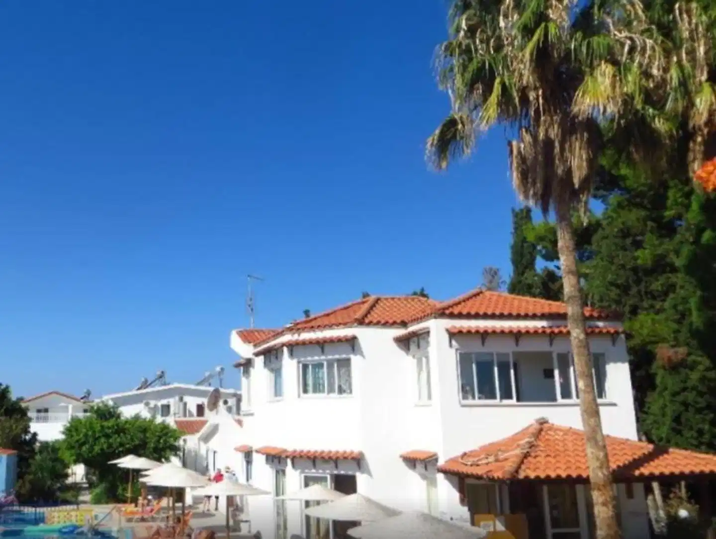 Aspro Spiti Hotel Aussenansicht