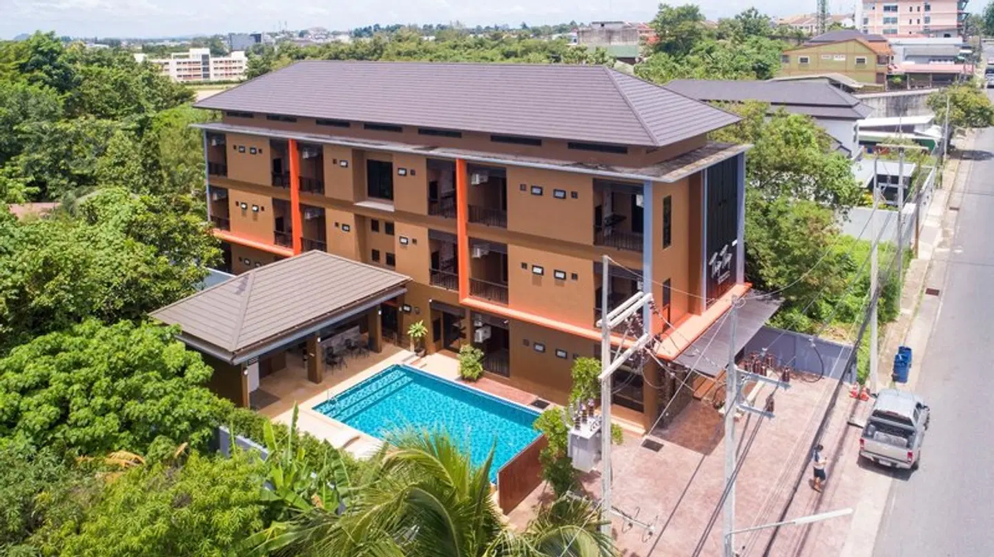 Thip Thip Hotel EXTERIOR