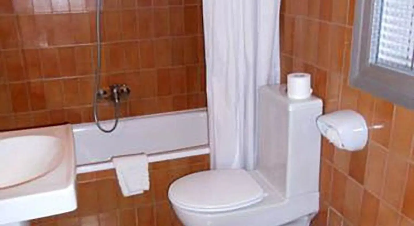 Hostal Cortes Badezimmer