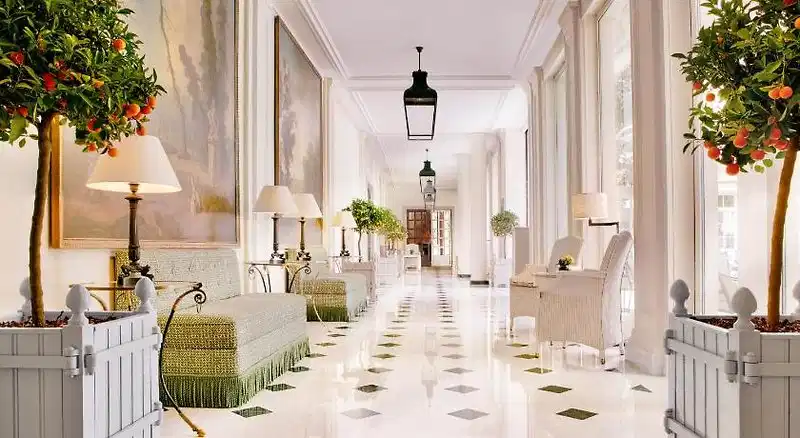 Le Bristol Paris – Hotelfoto