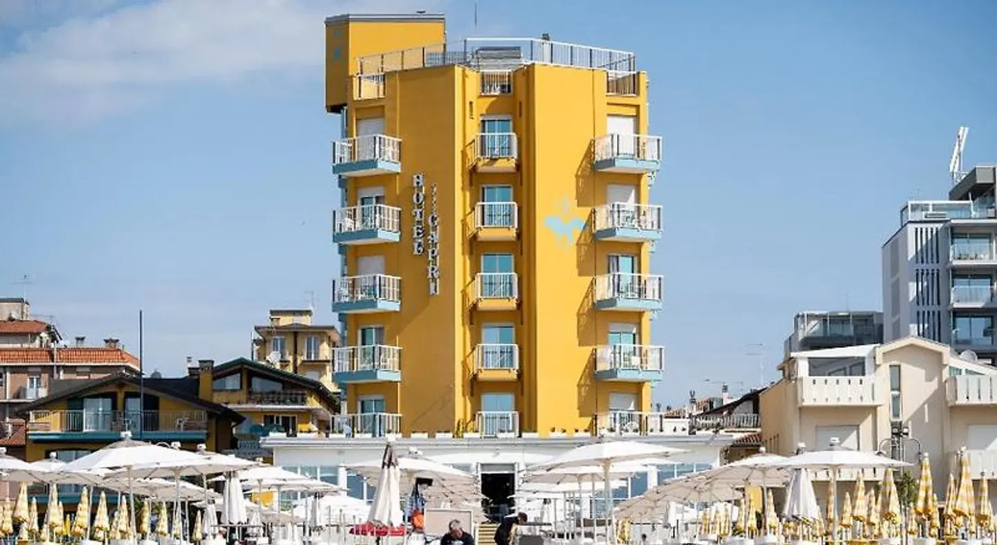 Capri EXTERIOR