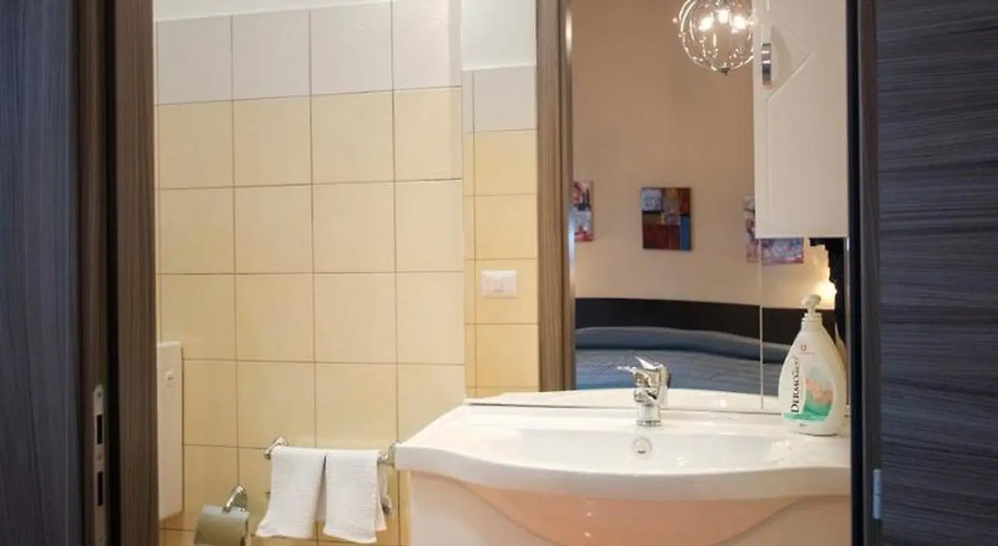 Asaro Camere Badezimmer