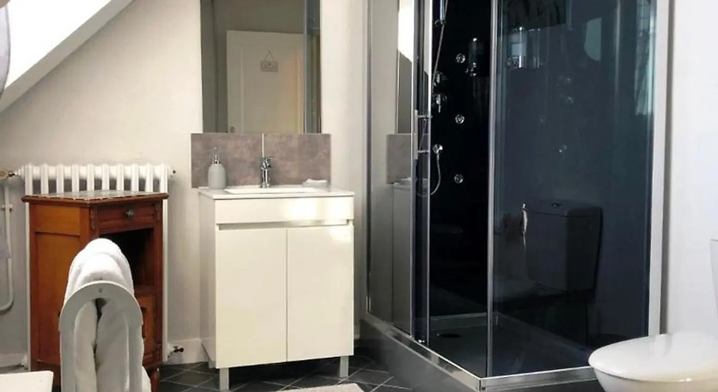 No 6 Bed & Breakfast Badezimmer