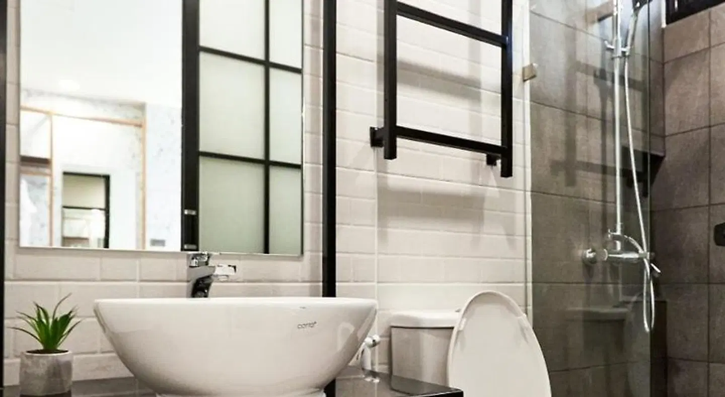 Livinn91 Hotel Badezimmer