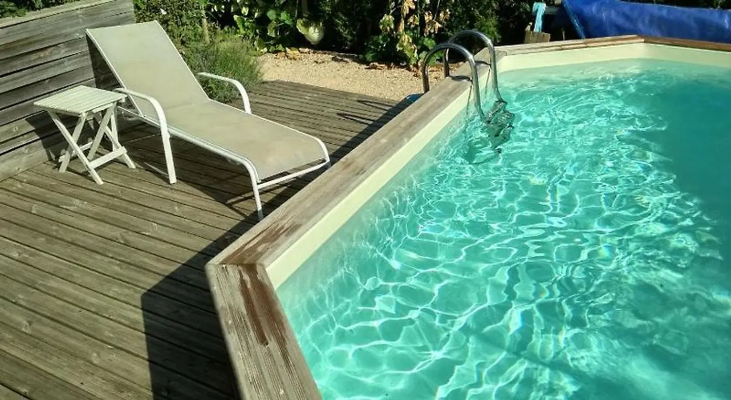 Chambres d'Hôtes Chalet la Bachole OUTDOOR_POOL
