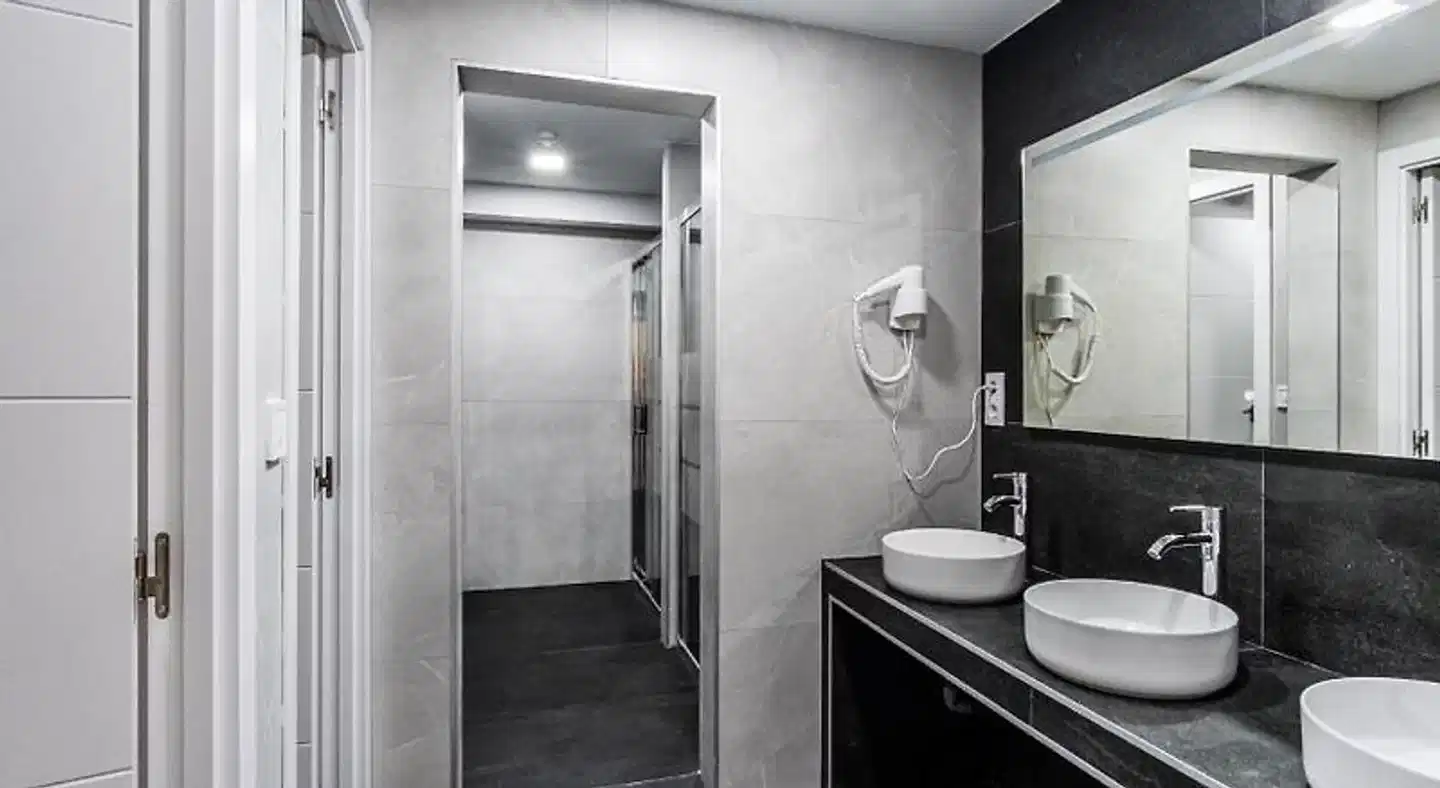 Hostel Center Madrid Badezimmer