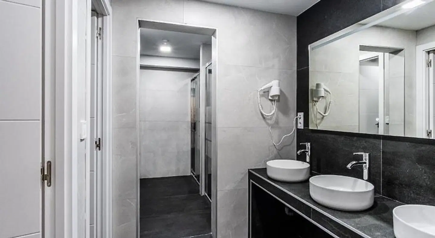 Hostel Center Madrid Badezimmer