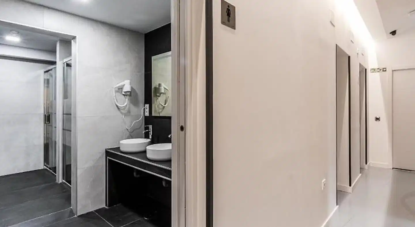 Hostel Center Madrid Badezimmer