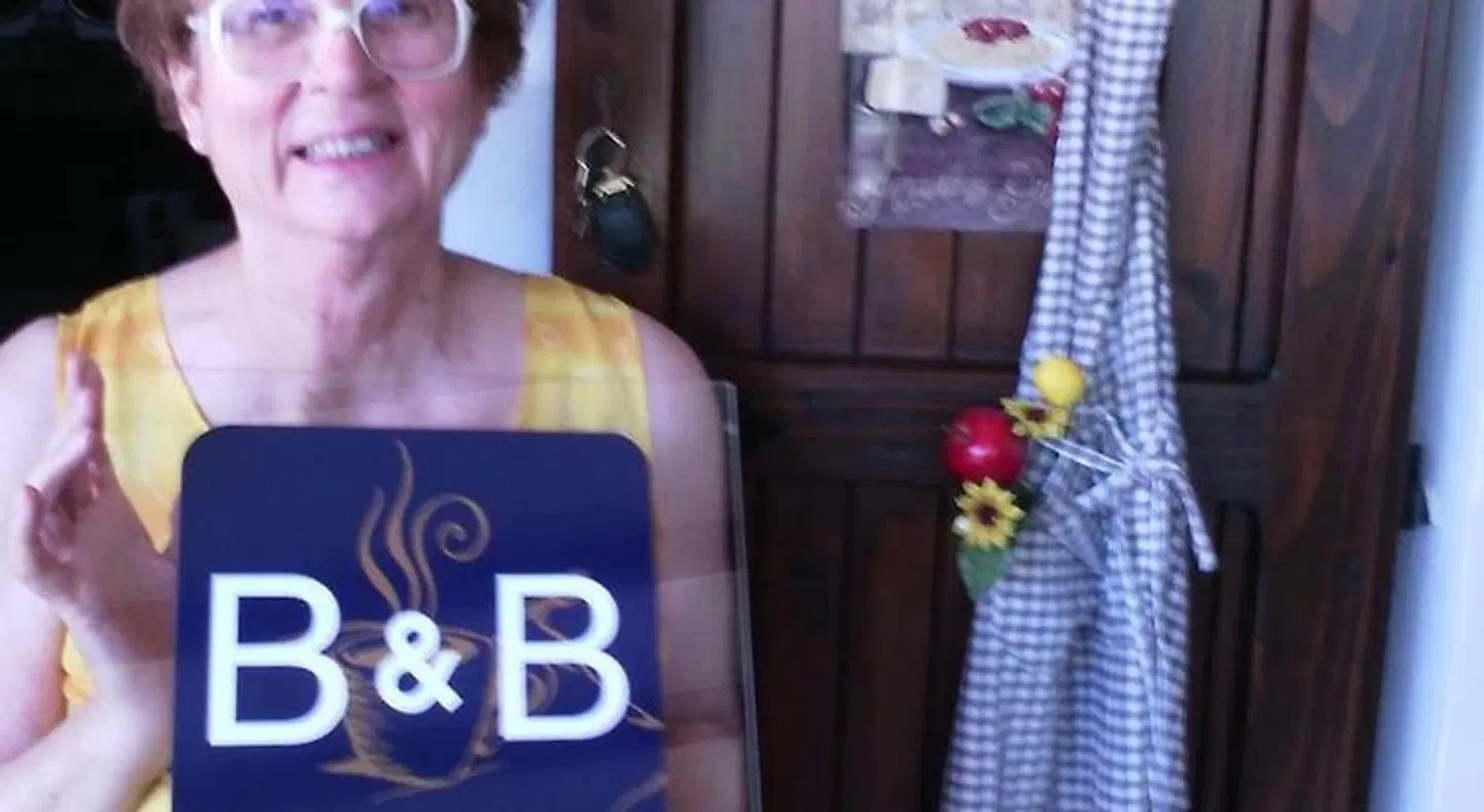 B&B ANNA PEOPLE