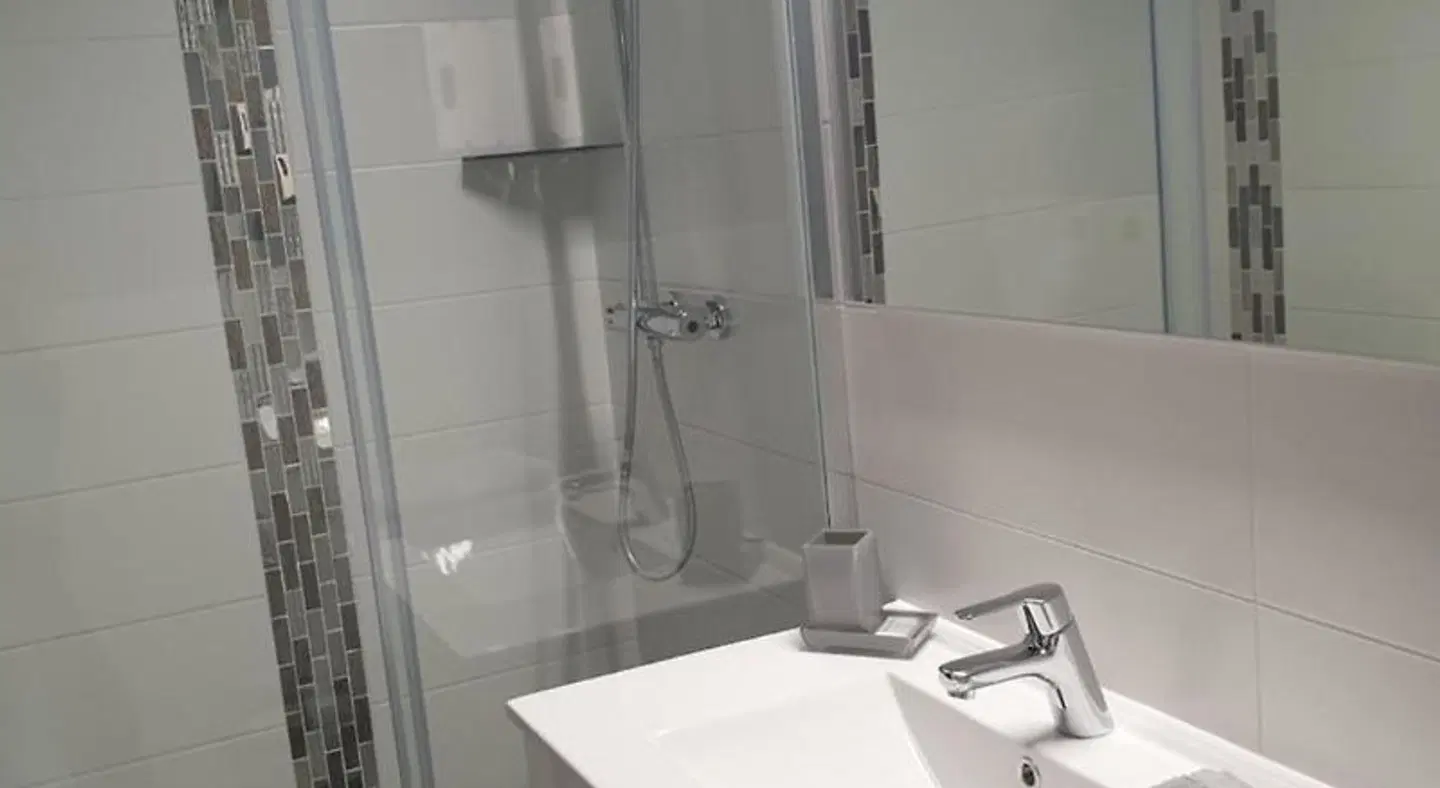 Au Fil des Lacs Badezimmer