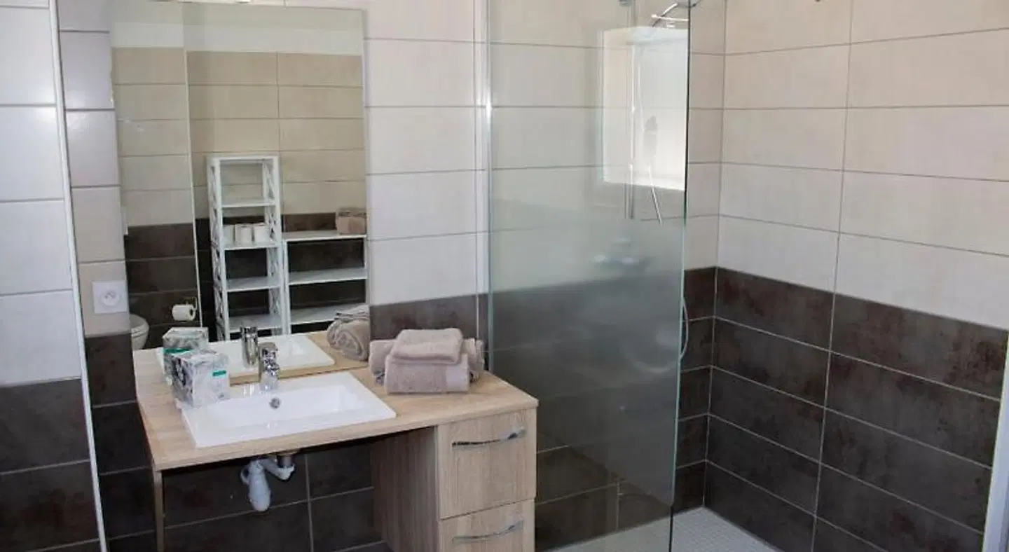 Bastide 7 Badezimmer