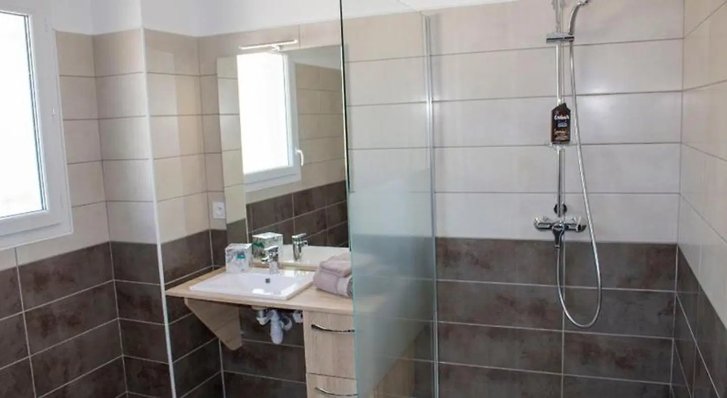 Bastide 7 Badezimmer