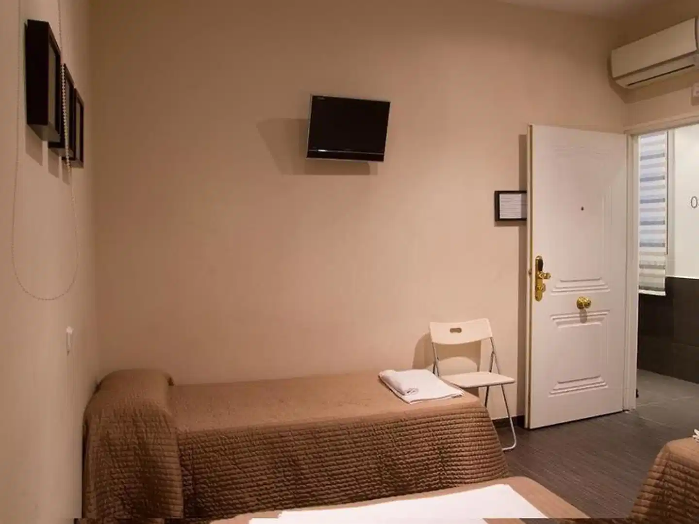 CH Lemon Rooms - Madrid Badezimmer