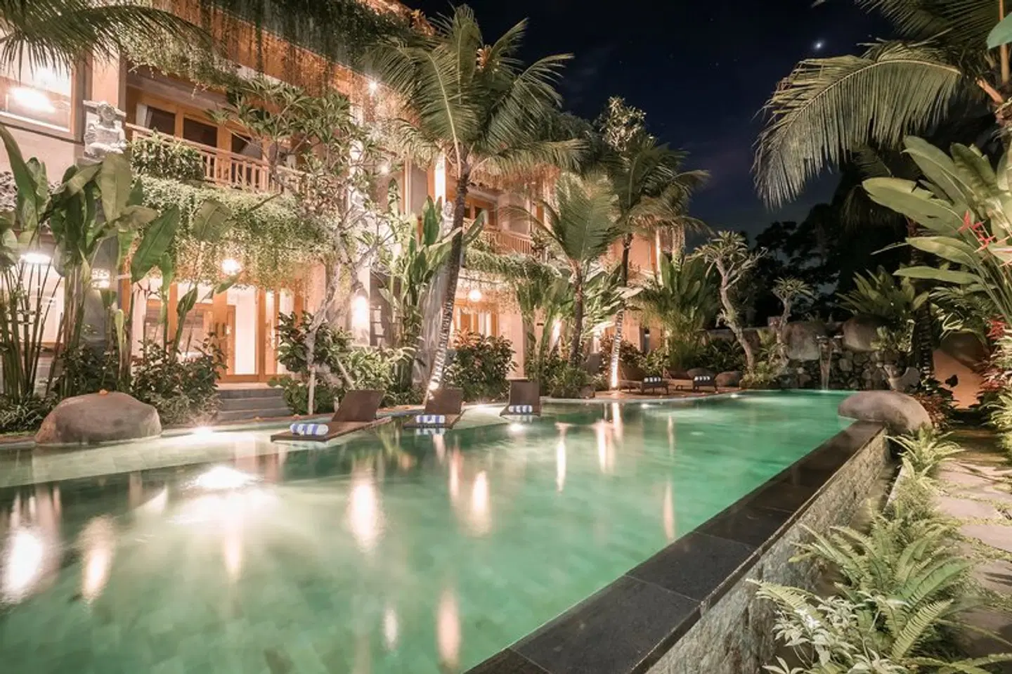 Weda Cita Resort and Spa Hallenbad