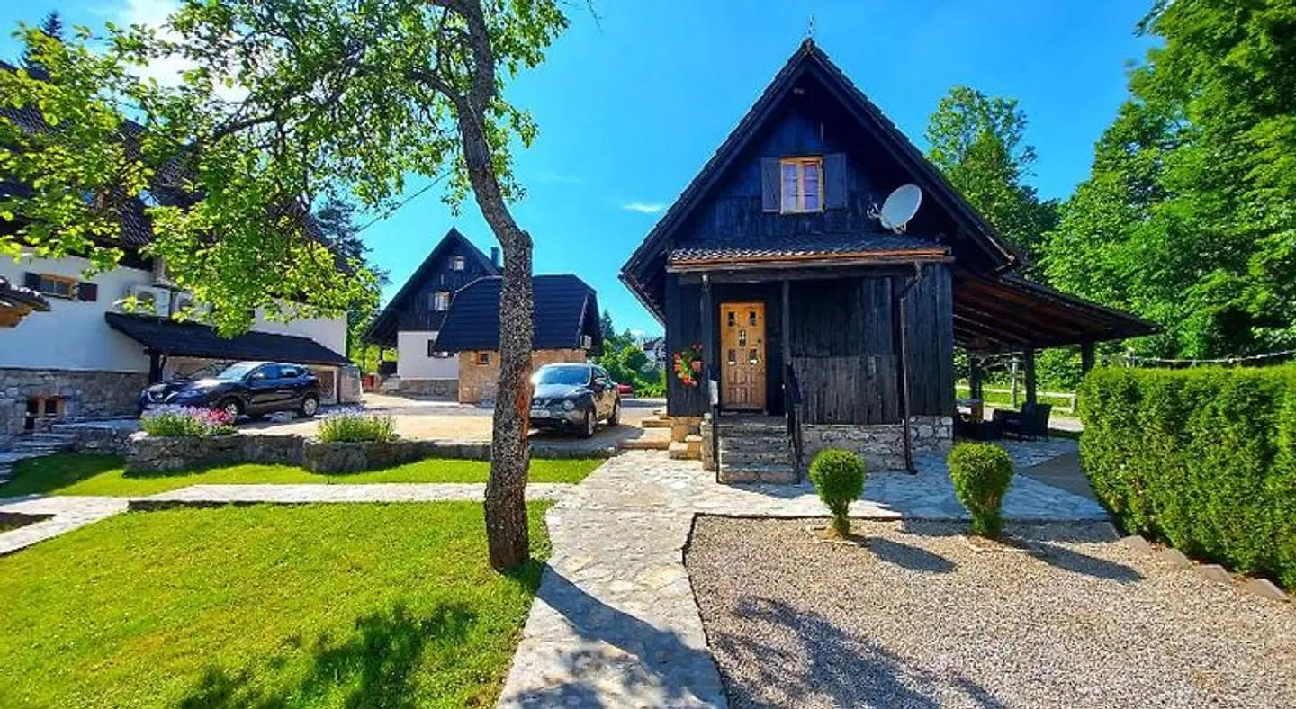 Plitvice Ethno House EXTERIOR