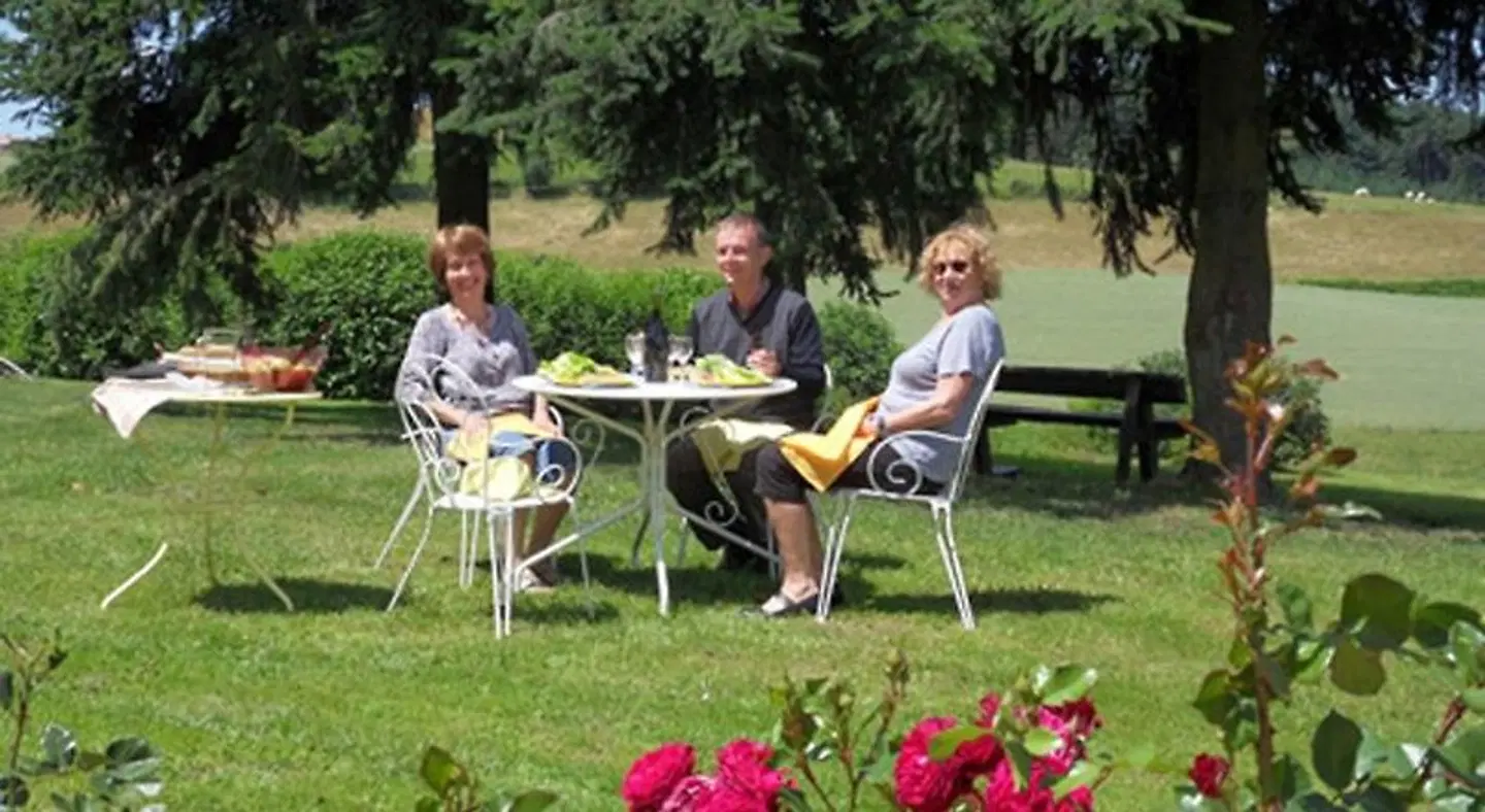 Aux 3 Sapins SPORTS_AND_LEISURE