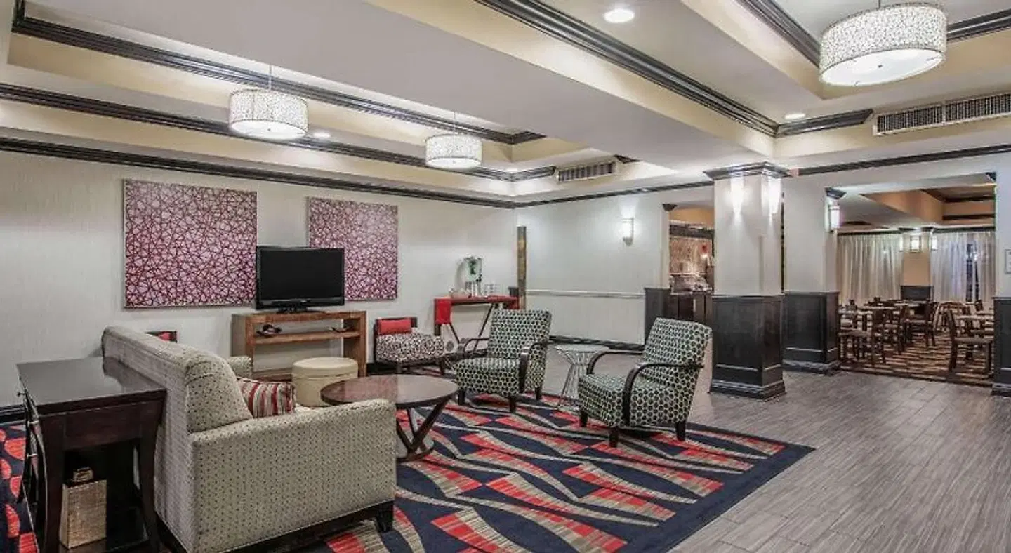 La Quinta Inn & Suites Conway ROOM_EXAMPLE