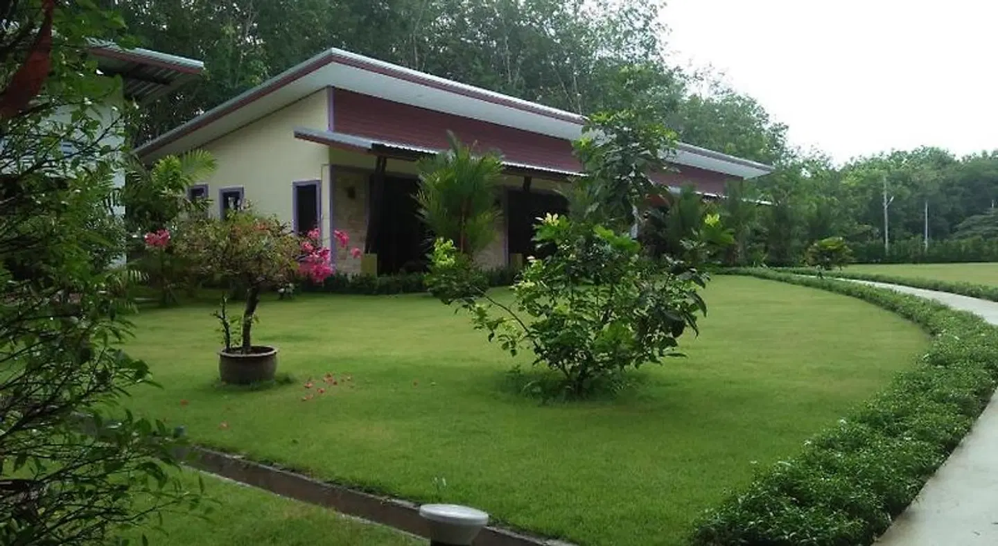 Phuket Sirinapha Resort EXTERIOR