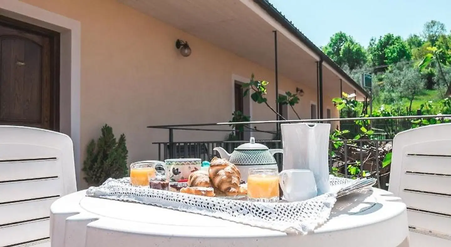 Albergo Ristorante Il Ciclope Terrasse