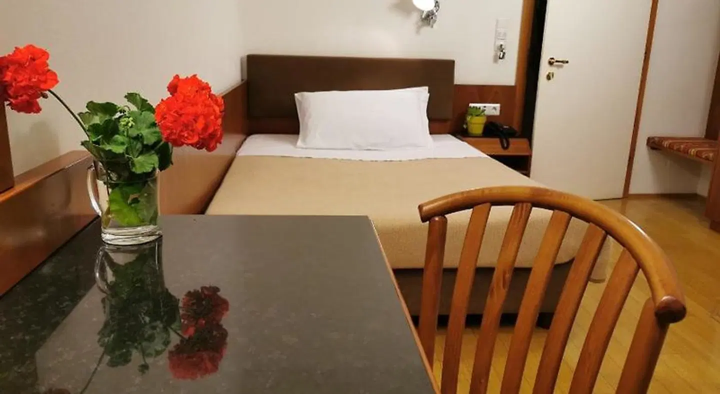 Hotel Adria ROOM_EXAMPLE