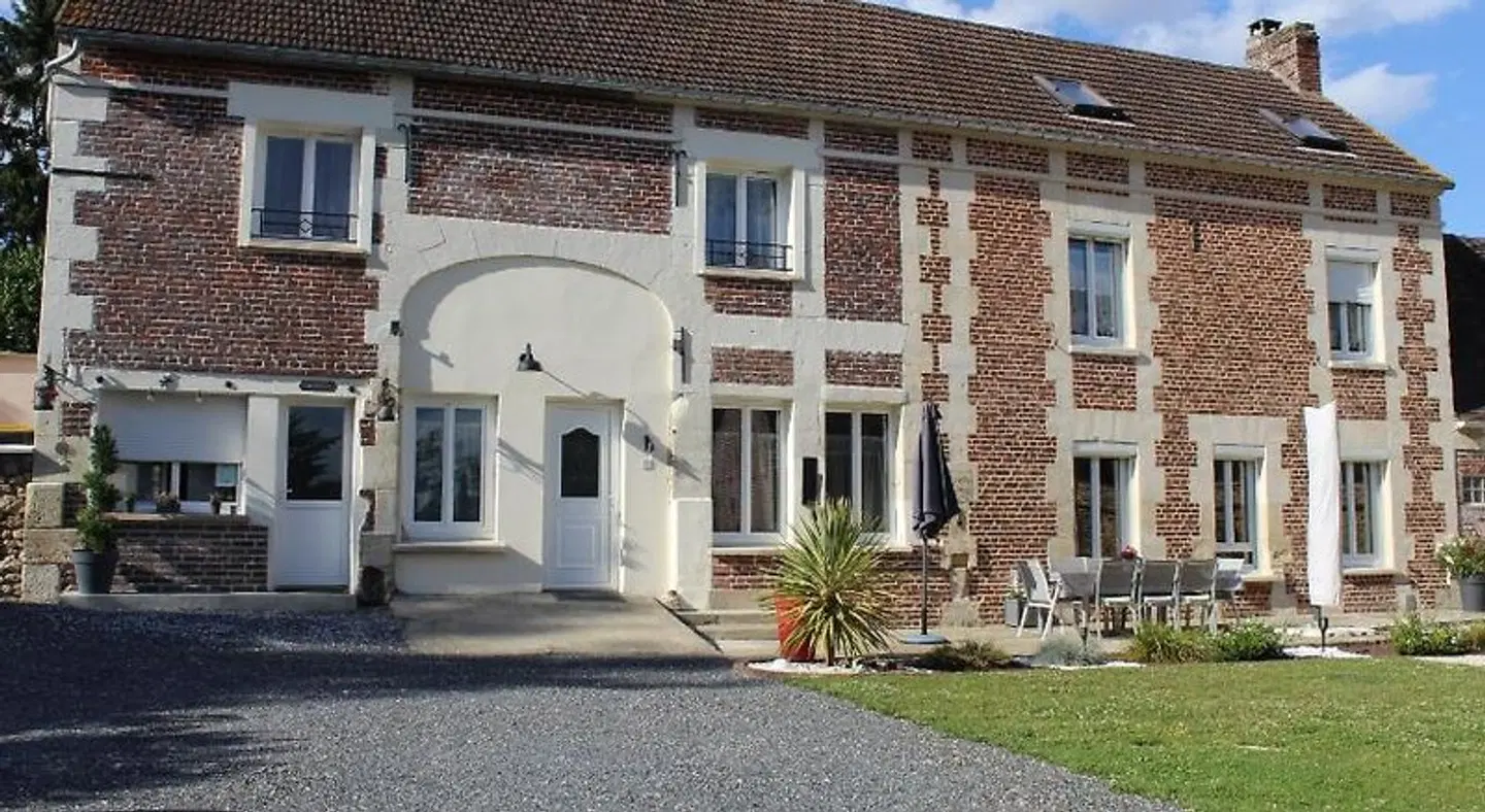 Le clos du Mont César EXTERIOR