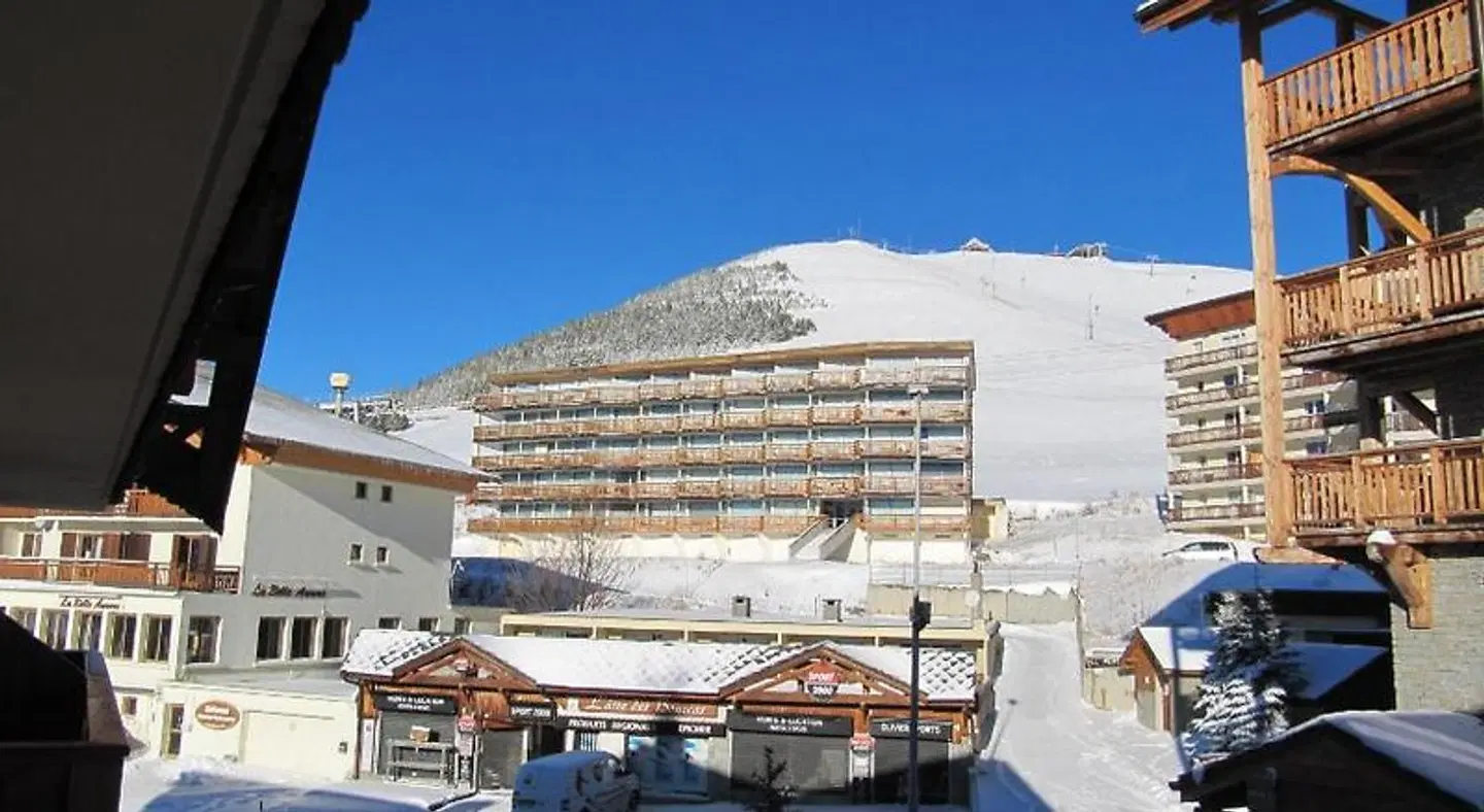 Hotel Les Bruyères EXTERIOR