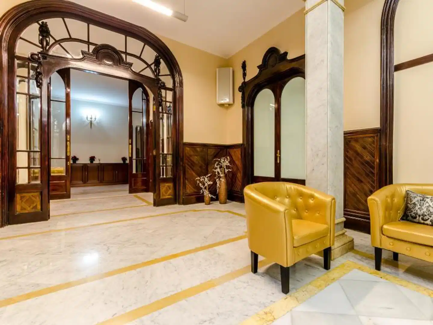 Victoria Palace Lobby