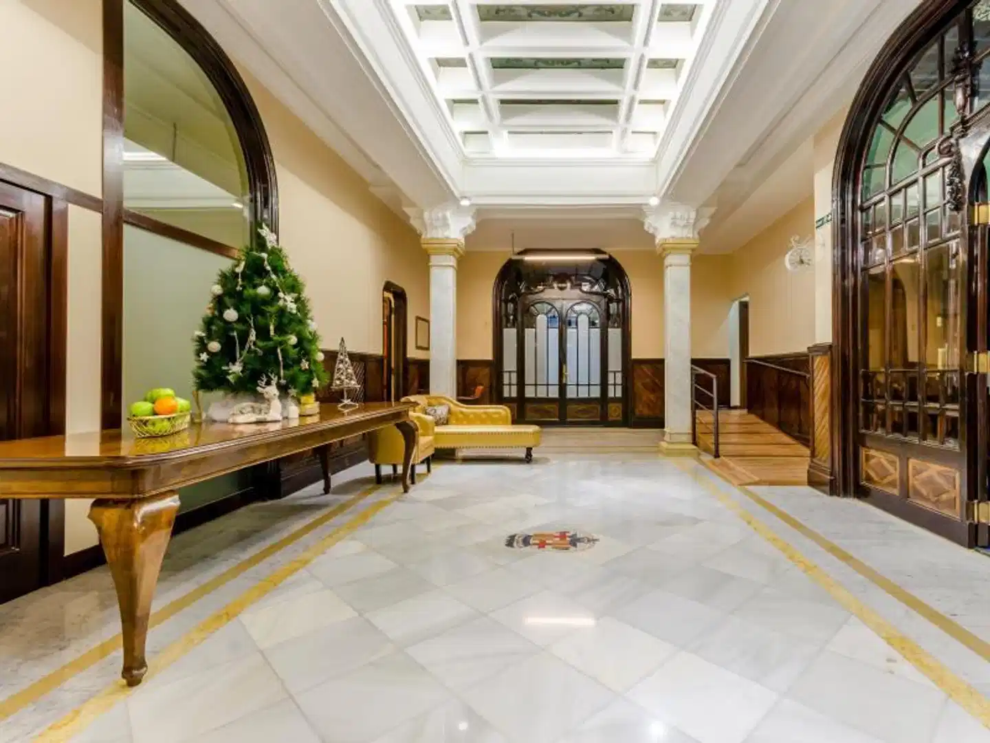Victoria Palace Lobby