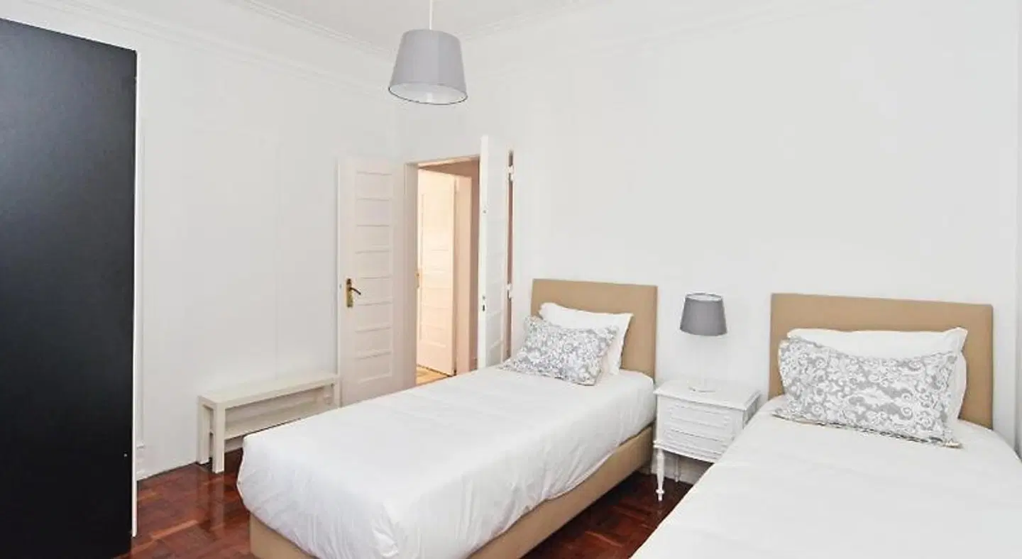 Guest House Avenida ROOM_EXAMPLE
