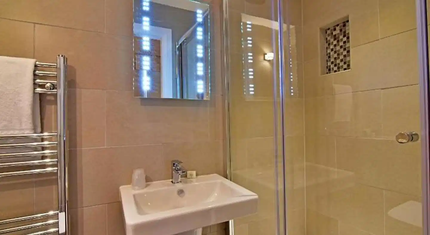 The Townhouse Aberfeldy Badezimmer