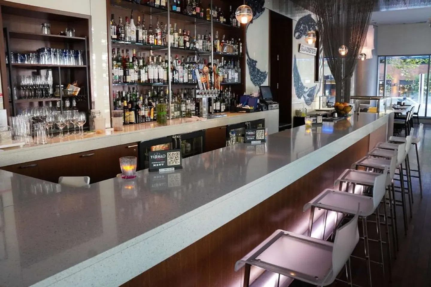 Hyatt at Olive 8 Bar