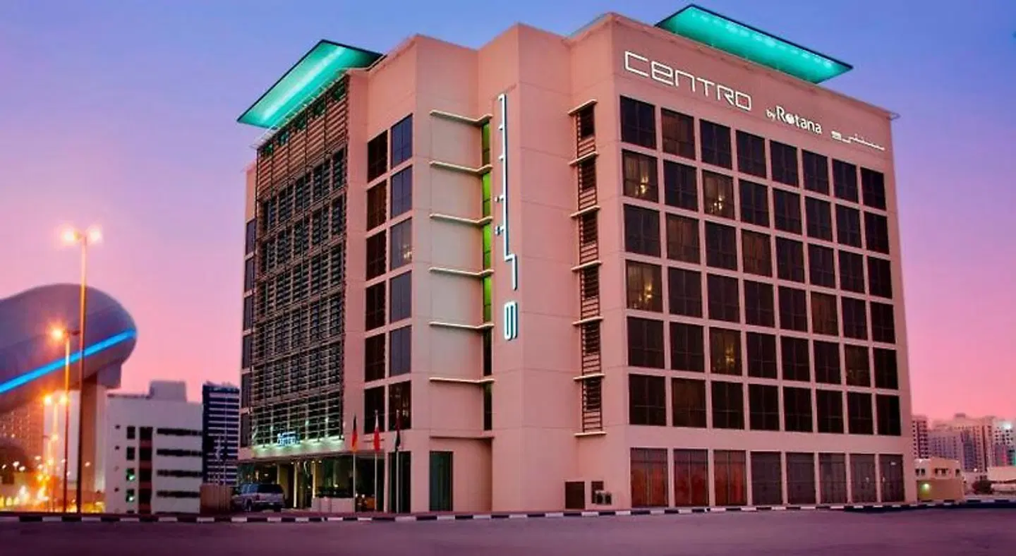 Centro Barsha EXTERIOR