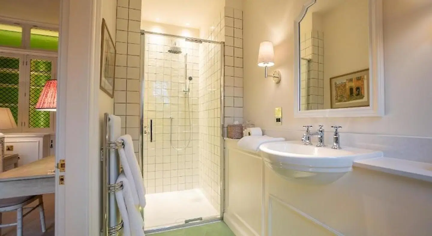 Stable Arches Boutique Badezimmer