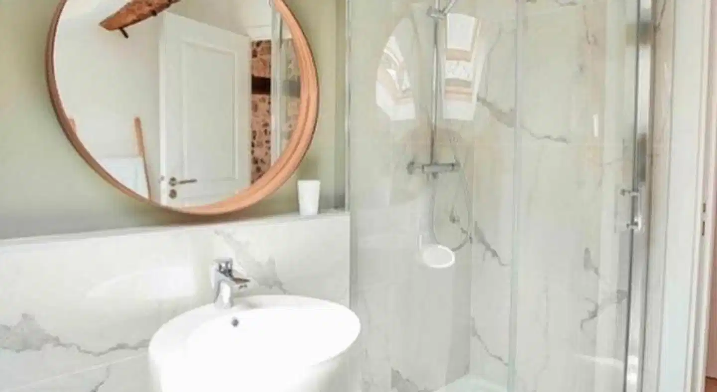 La Maison des Arts, Le Six Badezimmer