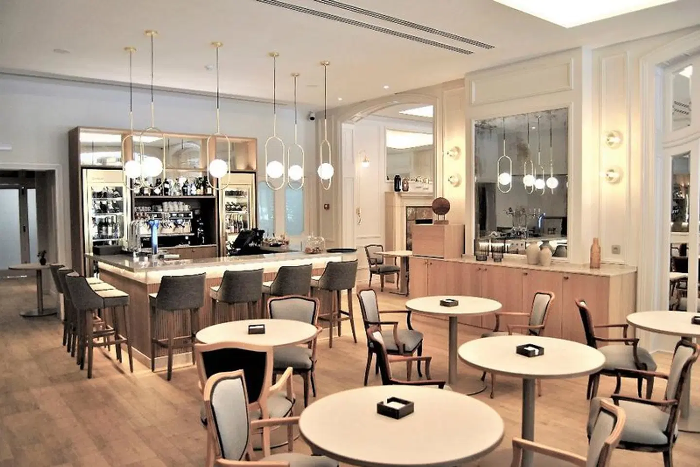 Colón Hotel Barcelona Bar