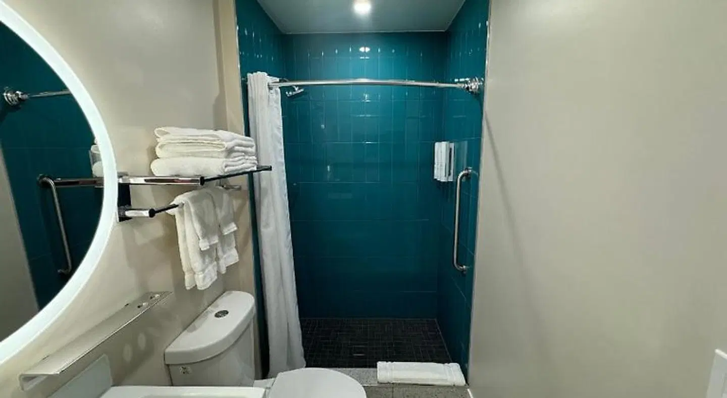 Kohea Kai Maui, Ascend Hotel Collection Badezimmer