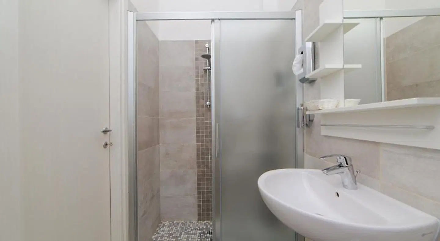 Hotel 21 Riccione Badezimmer