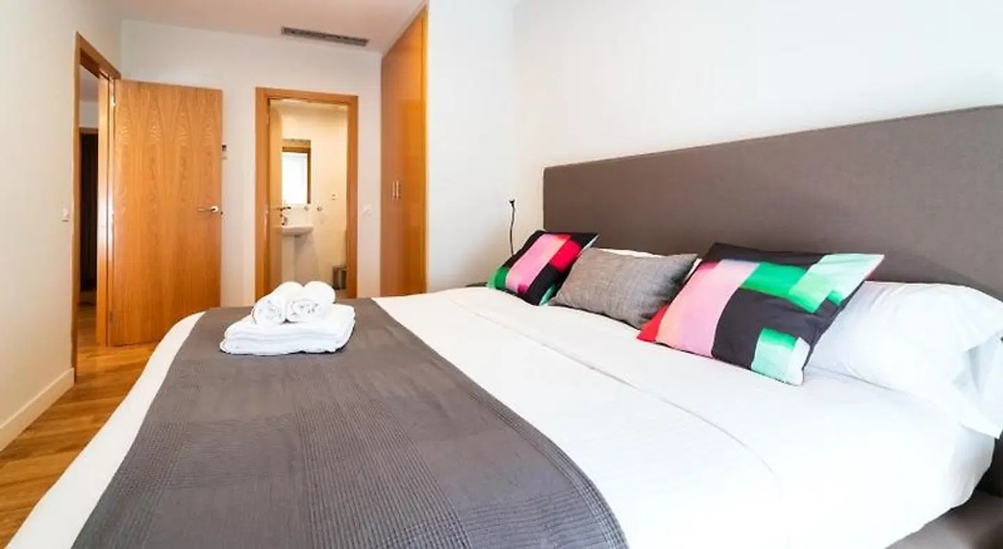 Home Art Apartments ROOM_EXAMPLE