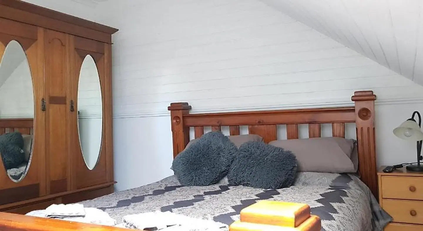 Barrington Church B&B ROOM_EXAMPLE