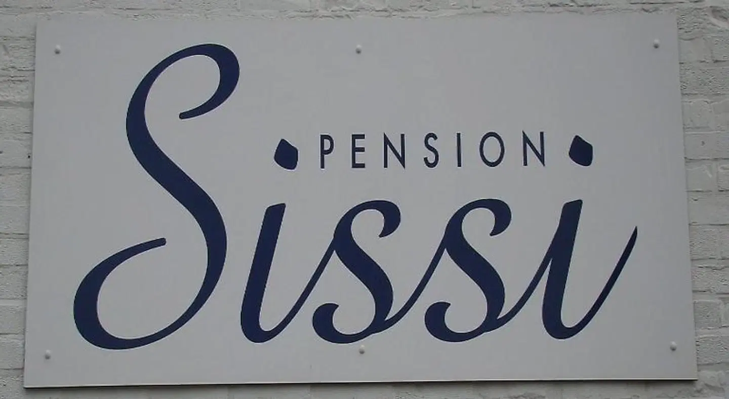 Sissi MODEL_IMPRESSION