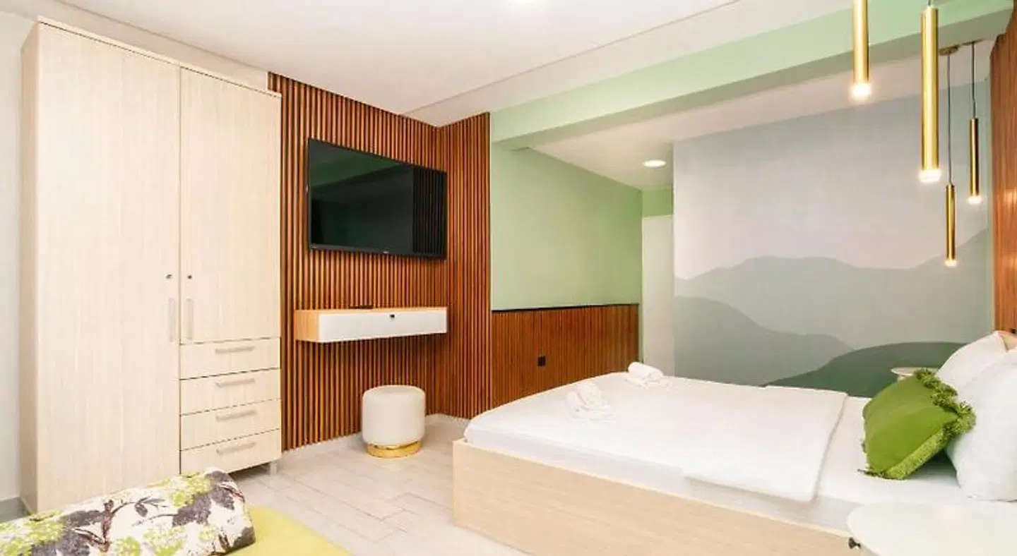 Seven Hills Rooms ROOM_EXAMPLE