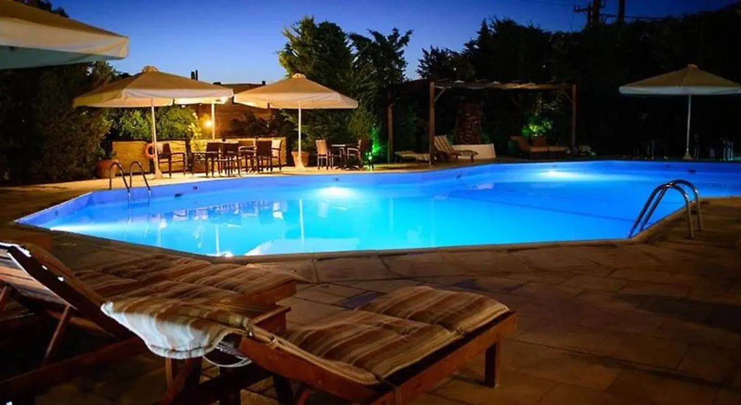 Merope Hotel OUTDOOR_POOL
