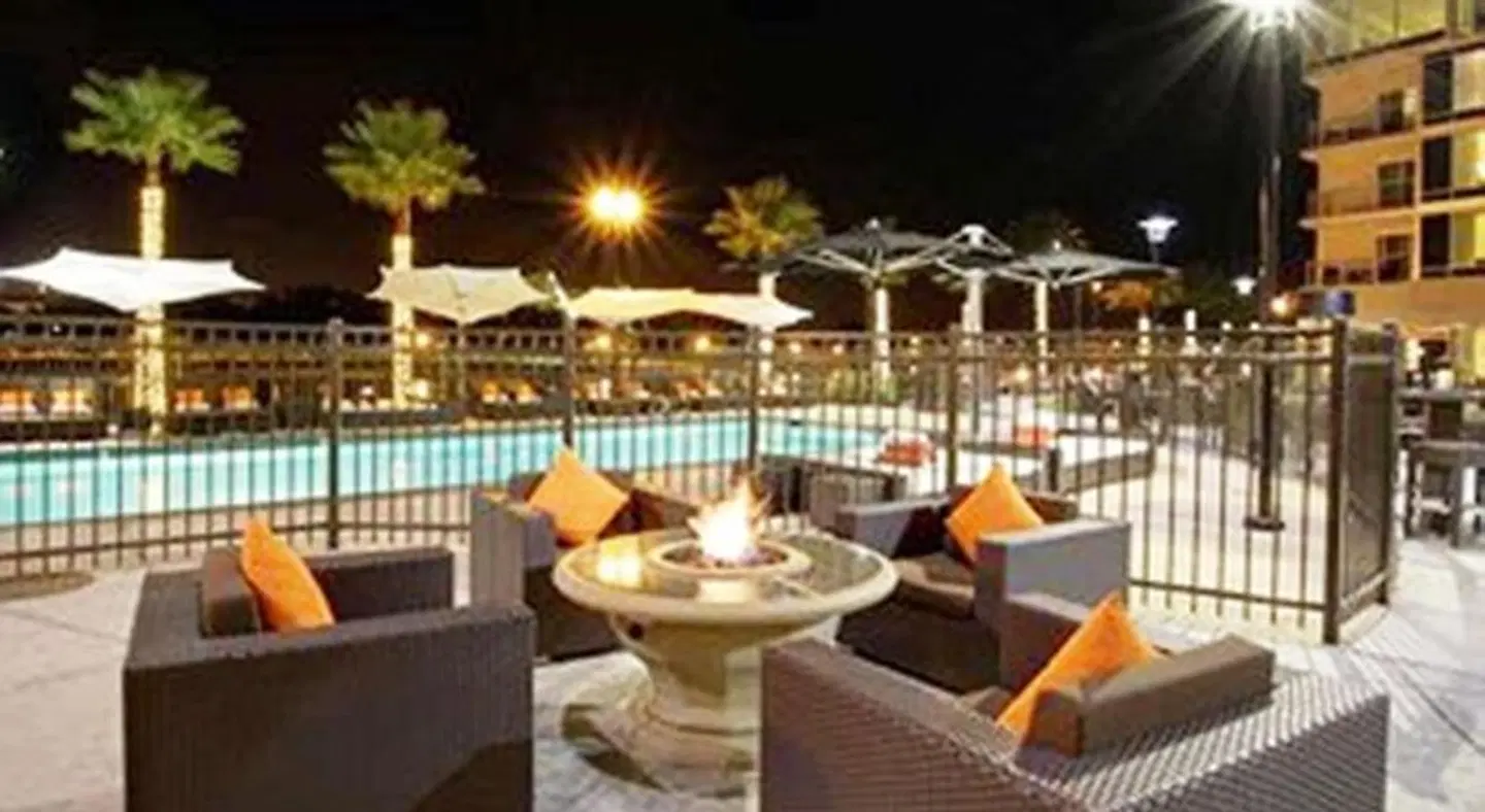 University Plaza Waterfront Hotel Terrasse