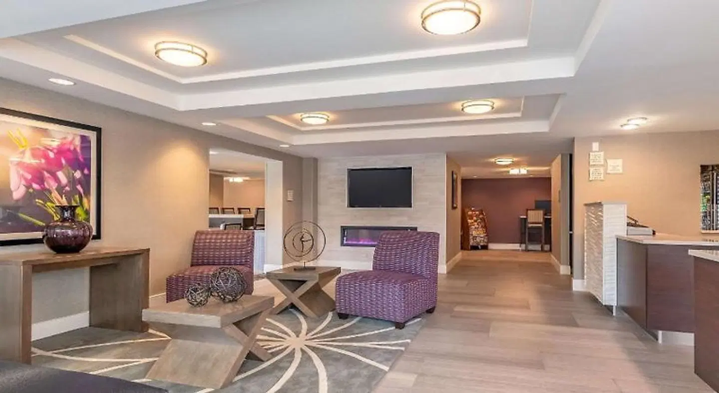 La Quinta Inn & Suites Salem, NH LOUNGE_LOBBY