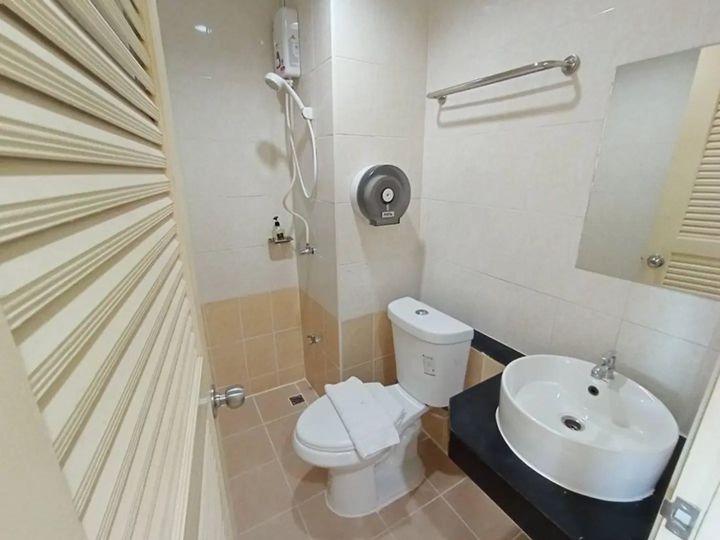 Sasi Nonthaburi Hotel Badezimmer