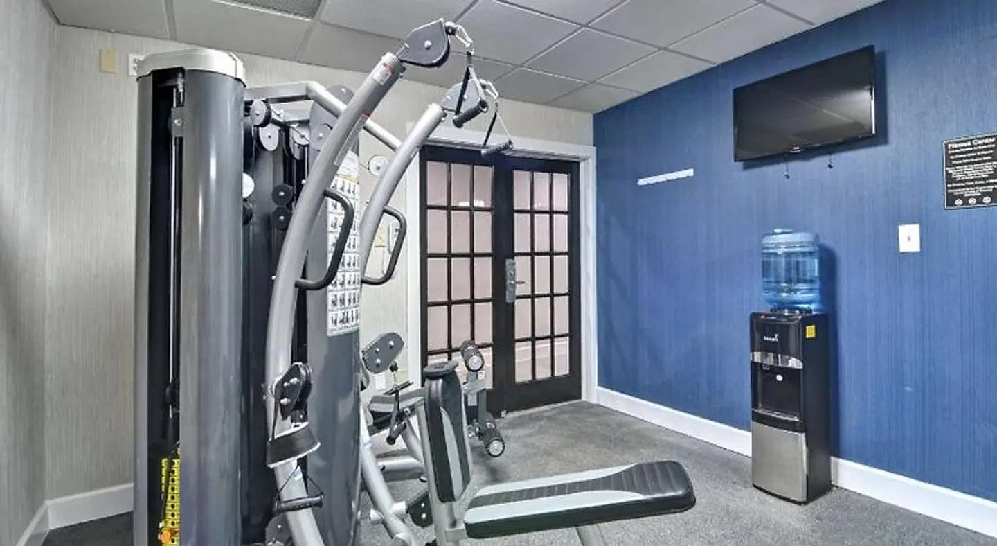 Best Western Plus Hanes Mall SPORTS_AND_LEISURE