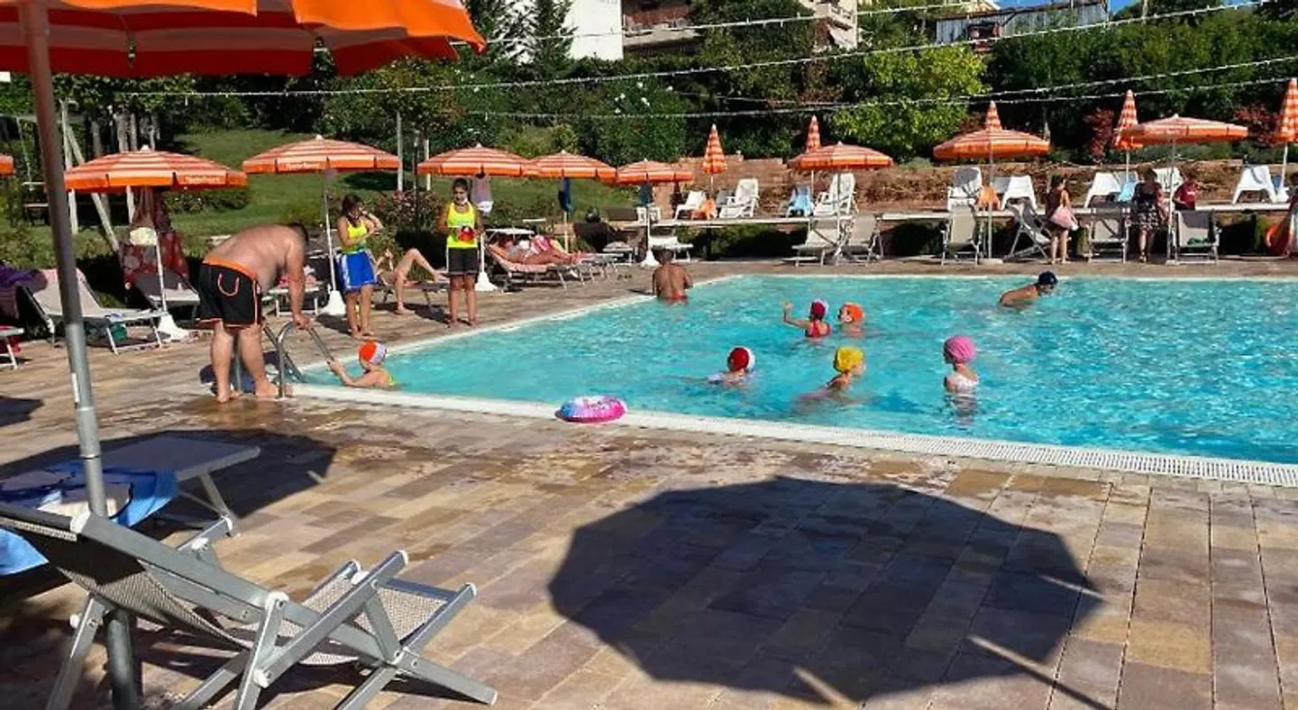 Pineto Resort OUTDOOR_POOL