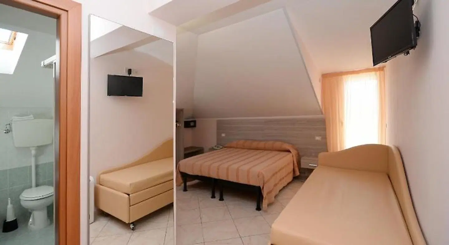 Concorde ROOM_EXAMPLE