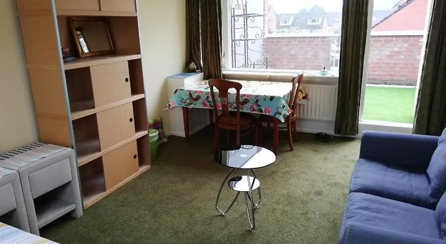 Home stay Utrecht (women only) ROOM_EXAMPLE